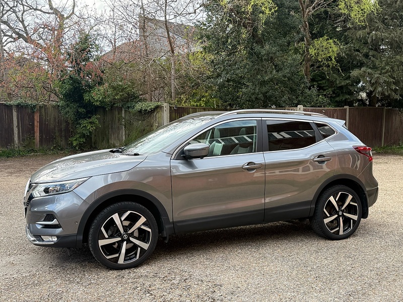 Nissan Qashqai 1.2 DIG-T Tekna SUV 5dr Petrol Manual Euro 6 (s/s) (115 ps) - U10003994