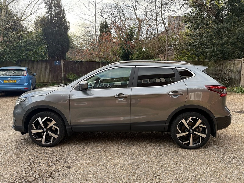 Nissan Qashqai 1.2 DIG-T Tekna SUV 5dr Petrol Manual Euro 6 (s/s) (115 ps) - U10003994