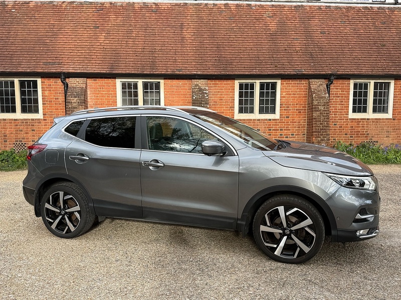 Nissan Qashqai 1.2 DIG-T Tekna SUV 5dr Petrol Manual Euro 6 (s/s) (115 ps) - U10003994