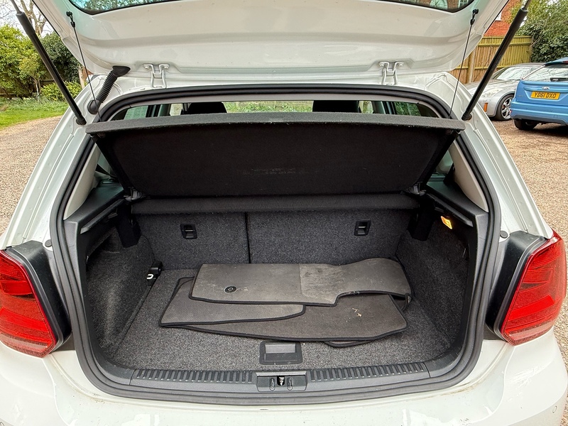 Volkswagen Polo 1.0 BlueMotion Tech Match Hatchback 5dr Petrol Manual Euro 6 (s/s) (60 ps) - U10003995