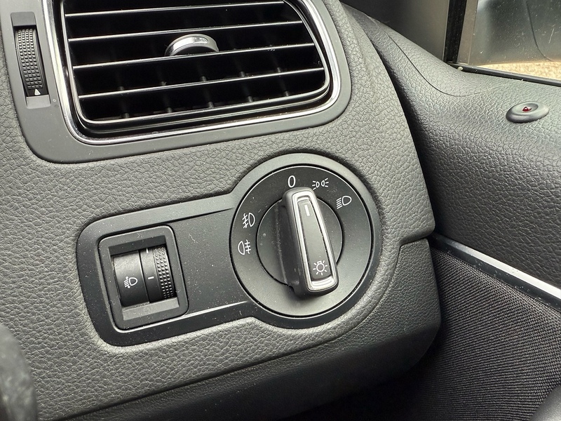 Volkswagen Polo 1.0 BlueMotion Tech Match Hatchback 5dr Petrol Manual Euro 6 (s/s) (60 ps) - U10003995