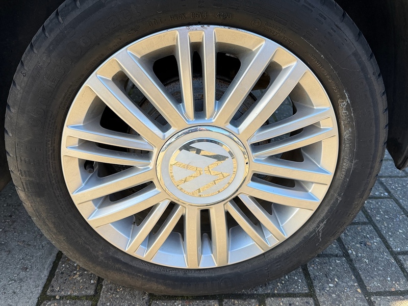 Volkswagen up! 1.0 up! Hatchback 3dr Petrol Manual Euro 6 (s/s) (65 ps) - U10003998