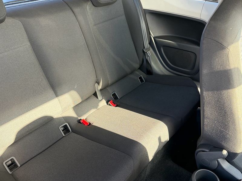 Volkswagen up! 1.0 up! Hatchback 3dr Petrol Manual Euro 6 (s/s) (65 ps) - U10003998