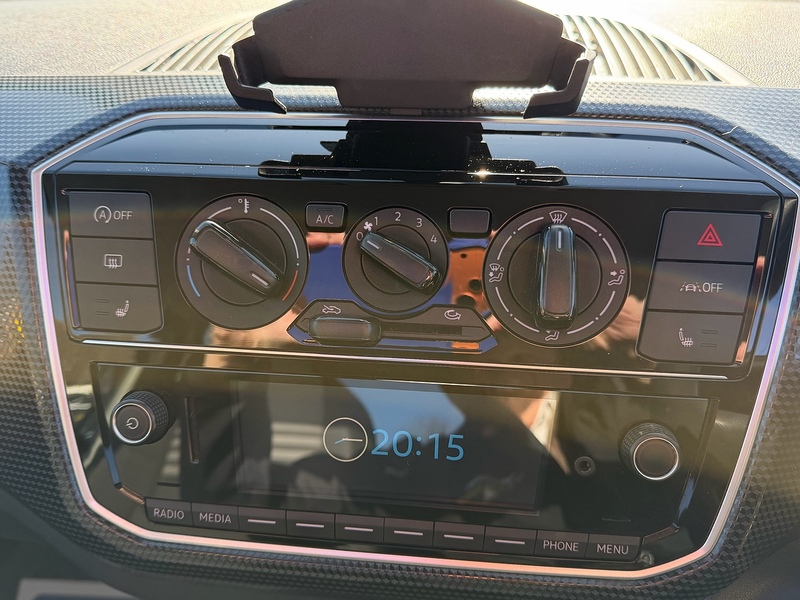 Volkswagen up! 1.0 up! Hatchback 3dr Petrol Manual Euro 6 (s/s) (65 ps) - U10003998