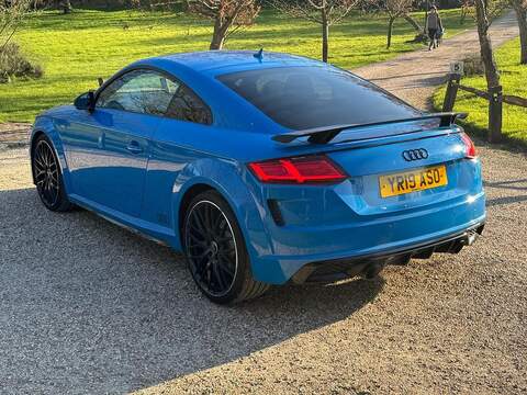 Audi TT 2.0 TFSI 40 Black Edition Coupe 3dr Petrol S Tronic Euro 6 (s/s) (197 ps) - U10003999