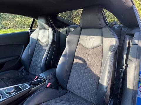 Audi TT 2.0 TFSI 40 Black Edition Coupe 3dr Petrol S Tronic Euro 6 (s/s) (197 ps) - U10003999