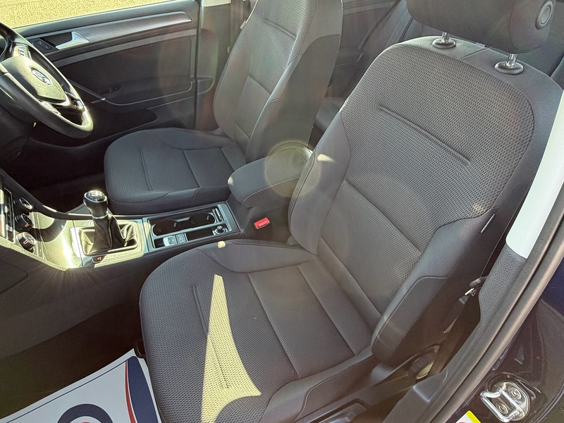 Volkswagen Golf 1.5 TSI EVO SE Nav Hatchback 5dr Petrol Manual Euro 6 (s/s) (130 ps) - U10004000