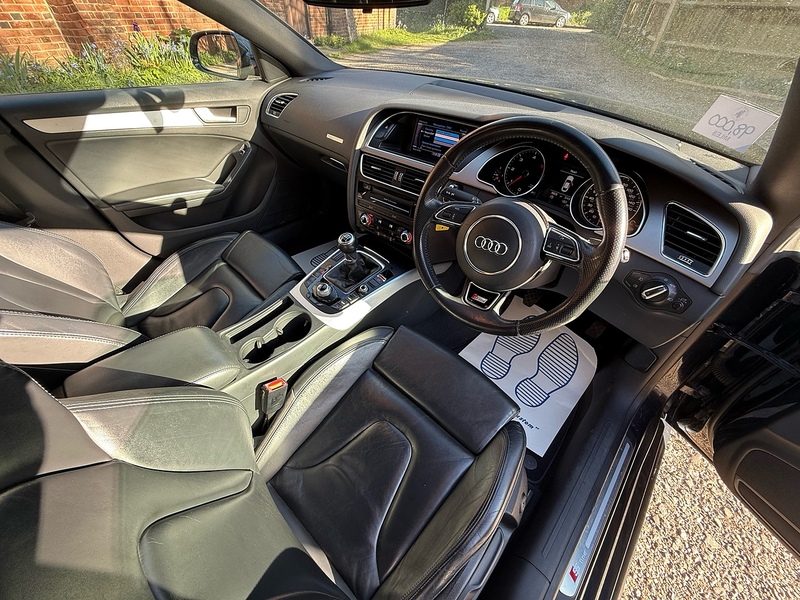 Audi A5 2.0 TDI S line Sportback 5dr Diesel Manual Euro 5 (s/s) (177 ps) - U10004003