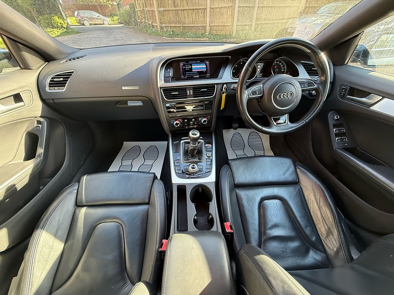 Audi A5 2.0 TDI S line Sportback 5dr Diesel Manual Euro 5 (s/s) (177 ps) - U10004003