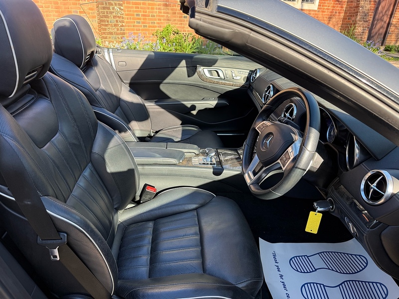 Mercedes-Benz SL 3.5 SL350 AMG Sport Convertible 2dr Petrol G-Tronic Euro 5 (s/s) (306 ps) - U10004005