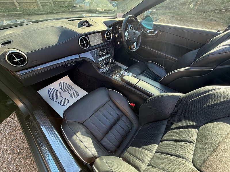 Mercedes-Benz SL 3.5 SL350 AMG Sport Convertible 2dr Petrol G-Tronic Euro 5 (s/s) (306 ps) - U10004005