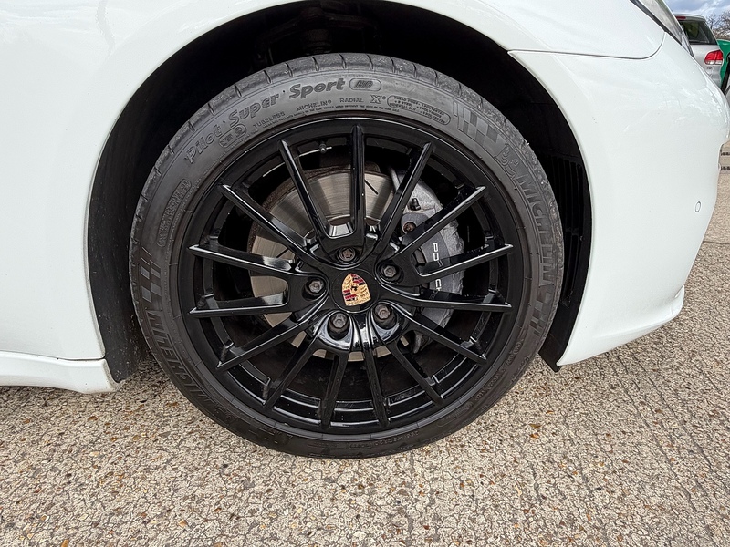 Porsche Panamera 3.0D V6 Hatchback 5dr Diesel TiptronicS Euro 5 (s/s) (250 ps) - U10004006