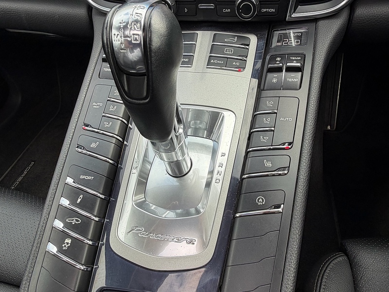 Porsche Panamera 3.0D V6 Hatchback 5dr Diesel TiptronicS Euro 5 (s/s) (250 ps) - U10004006