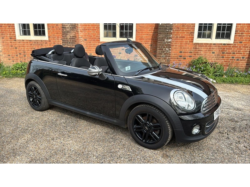 MINI Convertible 1.6 Cooper Convertible 2dr Petrol Manual Euro 6 (s/s) (122 ps) - U10004008