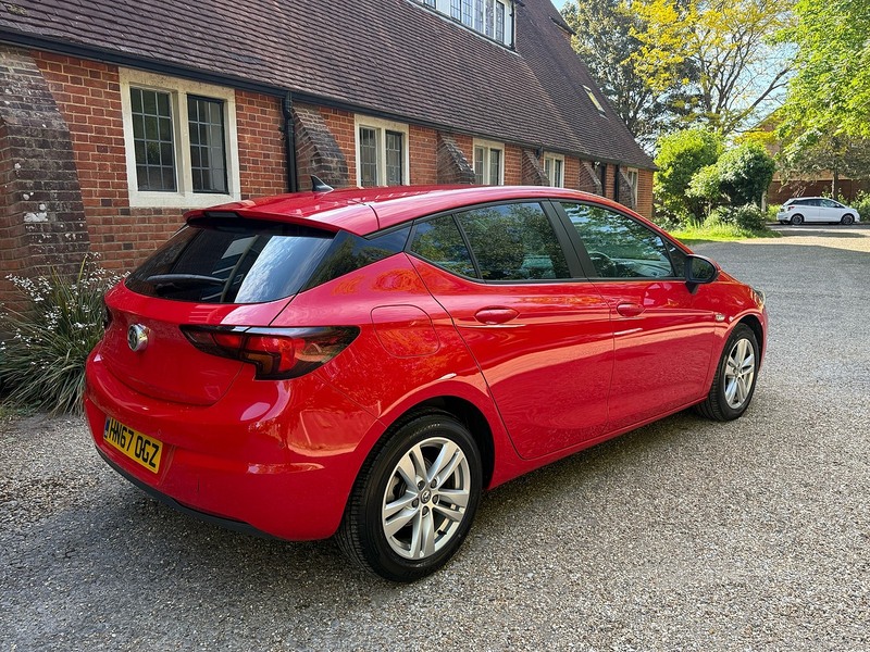 Vauxhall Astra 1.4i Turbo Tech Line Nav Hatchback 5dr Petrol Manual Euro 6 (125 ps) - U10004012