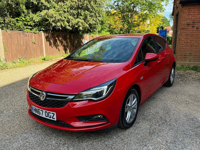 Vauxhall Astra 1.4i Turbo Tech Line Nav Hatchback 5dr Petrol Manual Euro 6 (125 ps) - U10004012