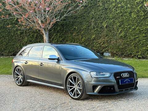Audi RS4 Avant 4.2 FSI V8 Estate 5dr Petrol S Tronic quattro Euro 5 (450 ps) - U10004013