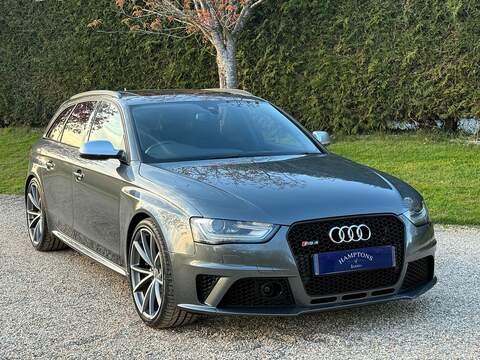 Audi RS4 Avant 4.2 FSI V8 Estate 5dr Petrol S Tronic quattro Euro 5 (450 ps) - U10004013