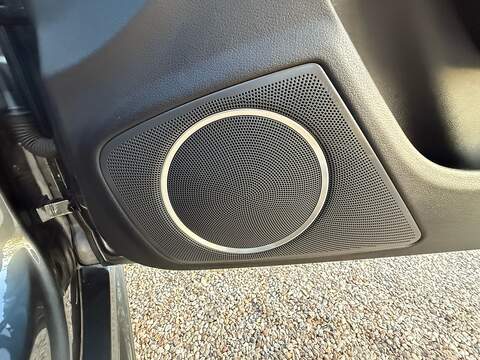 Audi RS4 Avant 4.2 FSI V8 Estate 5dr Petrol S Tronic quattro Euro 5 (450 ps) - U10004013