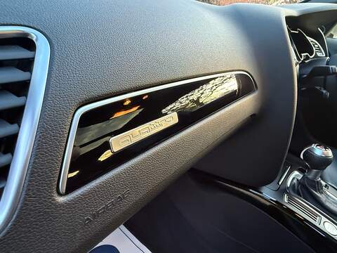 Audi RS4 Avant 4.2 FSI V8 Estate 5dr Petrol S Tronic quattro Euro 5 (450 ps) - U10004013