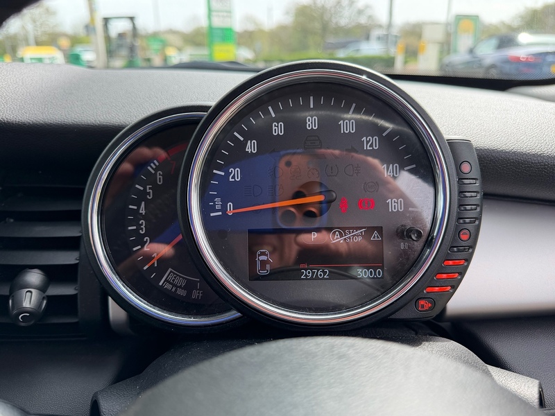 MINI Hatch 1.5 Cooper Hatchback 3dr Petrol Auto Euro 6 (s/s) (136 ps) - U10004025