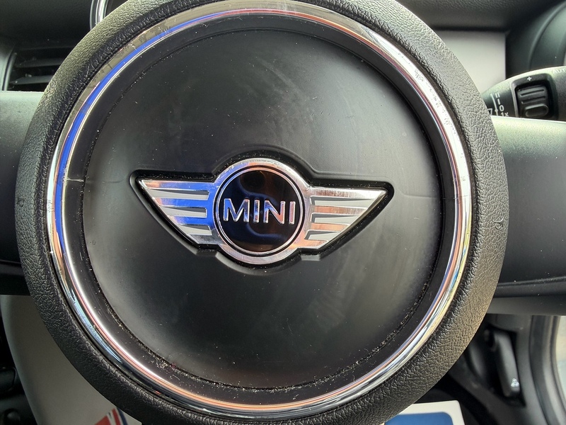 MINI Hatch 1.5 Cooper Hatchback 3dr Petrol Auto Euro 6 (s/s) (136 ps) - U10004025