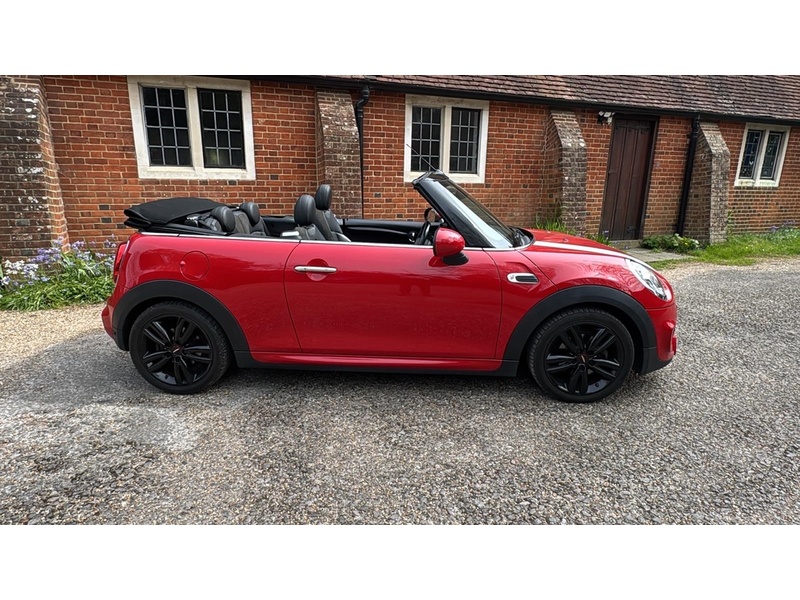 MINI Convertible 1.5 Cooper Sport Convertible 2dr Petrol Manual Euro 6 (s/s) (136 ps) - U10004028