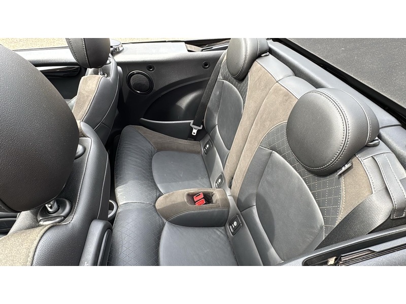 MINI Convertible 1.5 Cooper Sport Convertible 2dr Petrol Manual Euro 6 (s/s) (136 ps) - U10004028