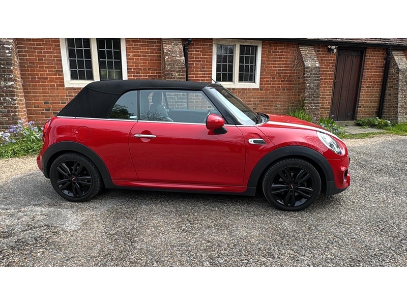 MINI Convertible 1.5 Cooper Sport Convertible 2dr Petrol Manual Euro 6 (s/s) (136 ps) - U10004028