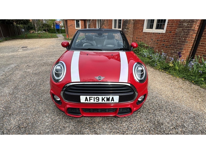MINI Convertible 1.5 Cooper Sport Convertible 2dr Petrol Manual Euro 6 (s/s) (136 ps) - U10004028