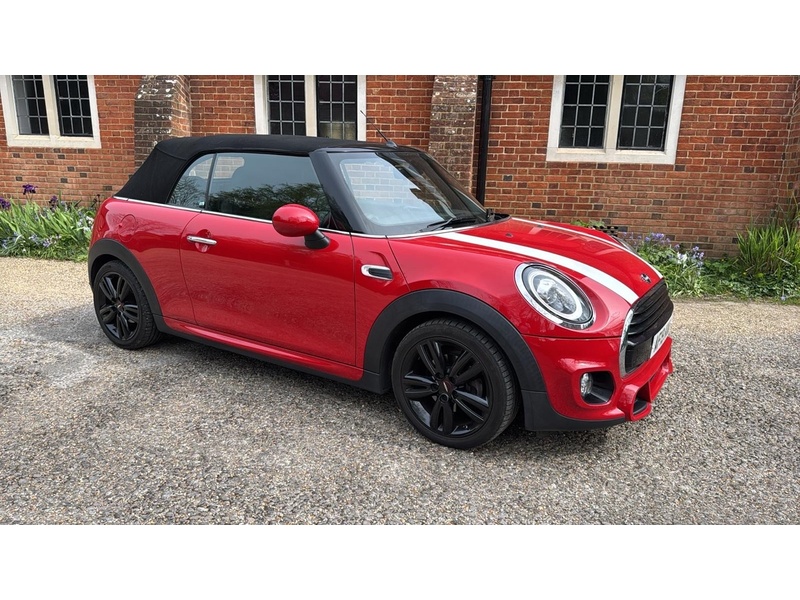 MINI Convertible 1.5 Cooper Sport Convertible 2dr Petrol Manual Euro 6 (s/s) (136 ps) - U10004028