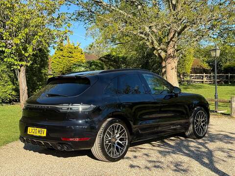 Porsche Macan 2.9T V6 Turbo SUV 5dr Petrol PDK 4WD Euro 6 (s/s) (440 ps) - U10004029
