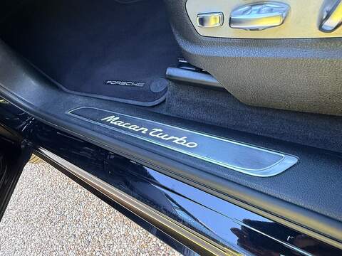 Porsche Macan 2.9T V6 Turbo SUV 5dr Petrol PDK 4WD Euro 6 (s/s) (440 ps) - U10004029