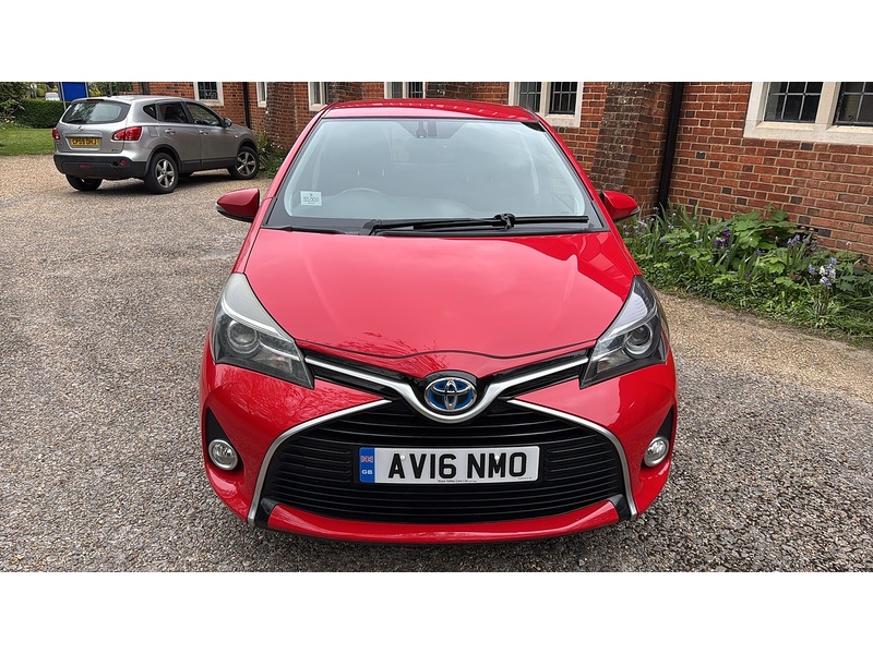 Toyota Yaris 1.5 VVT-h Excel Hatchback 5dr Petrol Hybrid E-CVT Euro 6 (15in Alloy) (101 ps) - U10004040