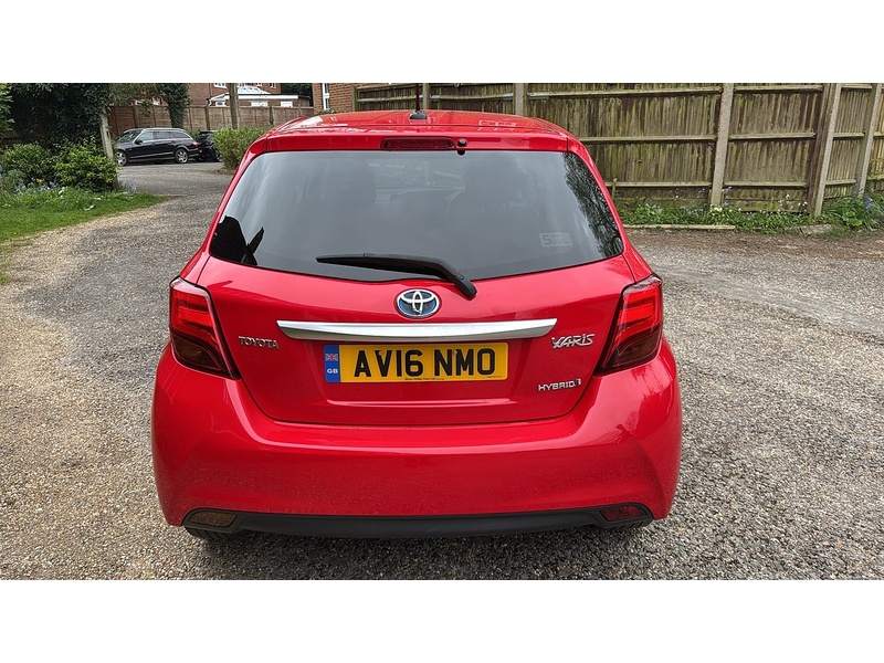 Toyota Yaris 1.5 VVT-h Excel Hatchback 5dr Petrol Hybrid E-CVT Euro 6 (15in Alloy) (101 ps) - U10004040