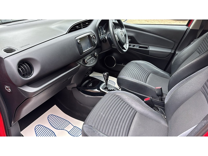 Toyota Yaris 1.5 VVT-h Excel Hatchback 5dr Petrol Hybrid E-CVT Euro 6 (15in Alloy) (101 ps) - U10004040