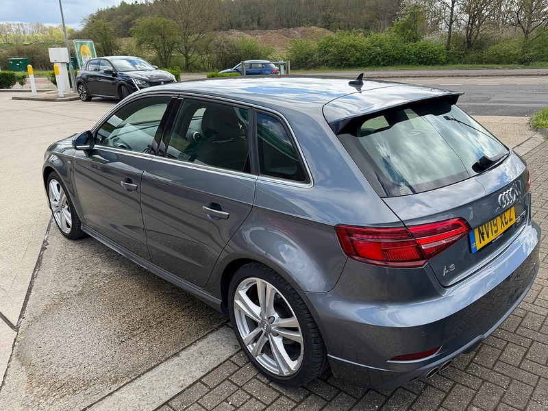 Audi A3 1.5 TFSI CoD 35 S line Sportback 5dr Petrol S Tronic Euro 6 (s/s) (150 ps) - U10004041