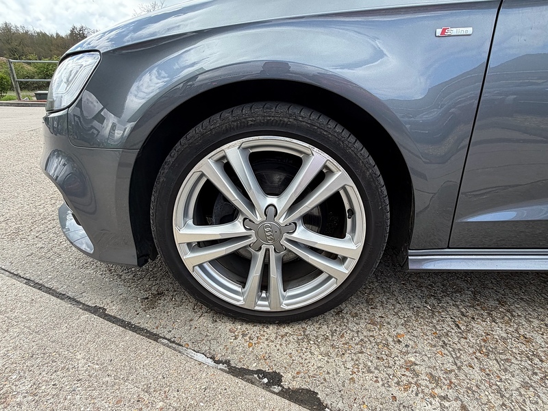 Audi A3 1.5 TFSI CoD 35 S line Sportback 5dr Petrol S Tronic Euro 6 (s/s) (150 ps) - U10004041