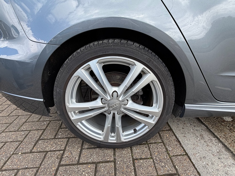 Audi A3 1.5 TFSI CoD 35 S line Sportback 5dr Petrol S Tronic Euro 6 (s/s) (150 ps) - U10004041