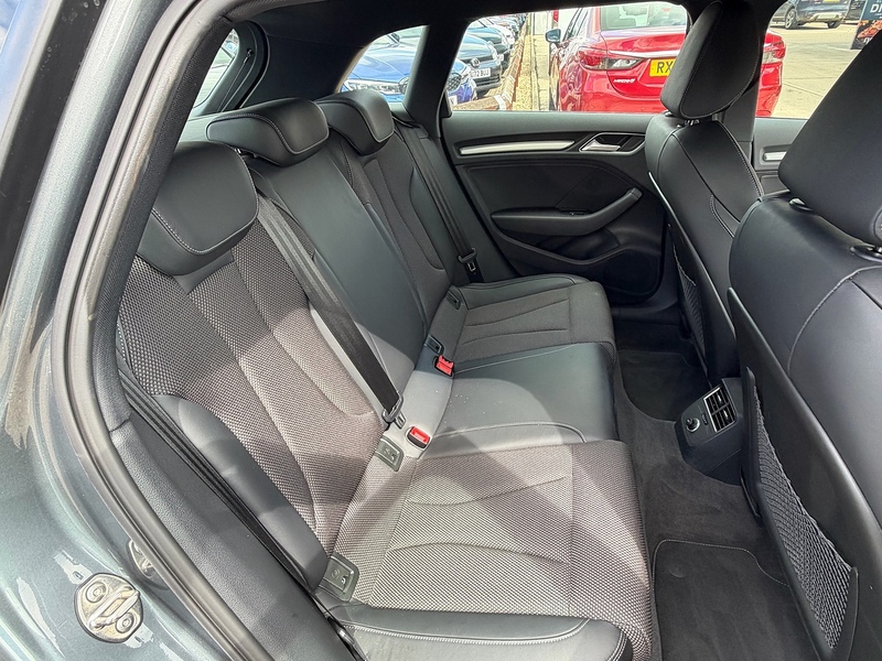 Audi A3 1.5 TFSI CoD 35 S line Sportback 5dr Petrol S Tronic Euro 6 (s/s) (150 ps) - U10004041