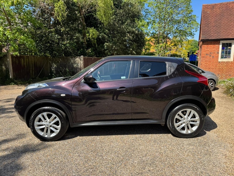 Nissan Juke 1.6 Acenta Premium SUV 5dr Petrol Manual Euro 5 (s/s) (117 ps) - U10004044