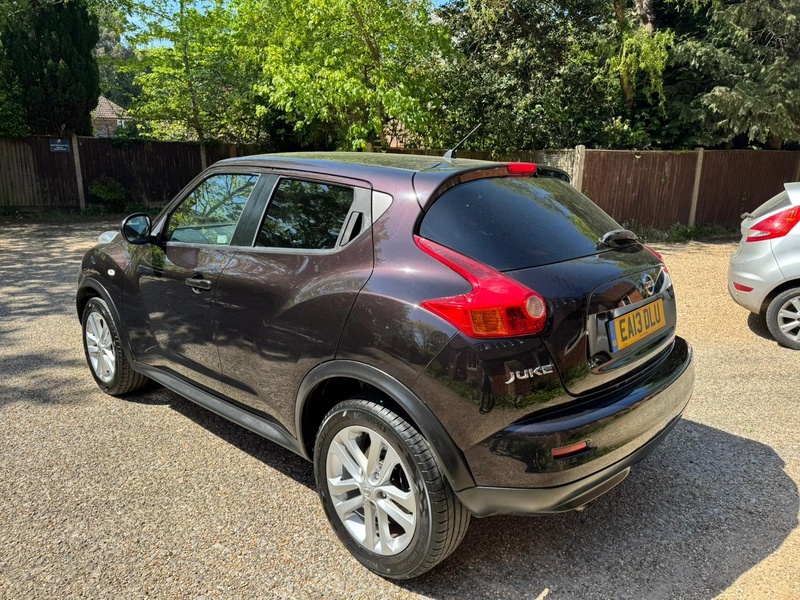 Nissan Juke 1.6 Acenta Premium SUV 5dr Petrol Manual Euro 5 (s/s) (117 ps) - U10004044