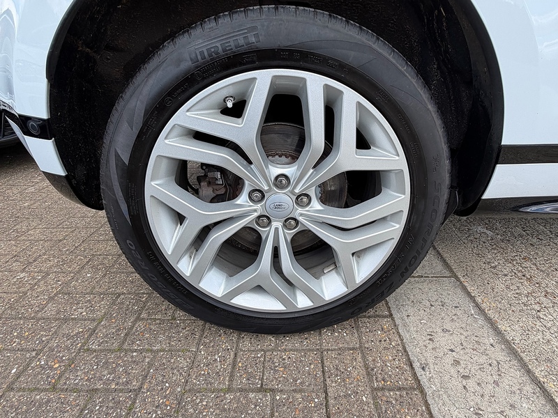 Land Rover Range Rover Evoque 1.5 P300e 12.2kWh R-Dynamic SE SUV 5dr Petrol Plug-in Hybrid Auto 4WD Euro 6 (s/s) (309 ps) - U10004052