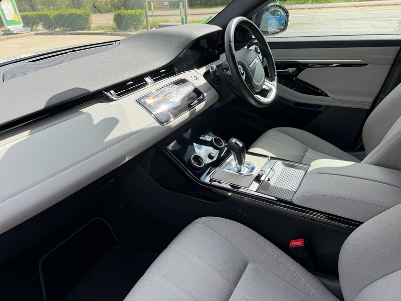 Land Rover Range Rover Evoque 1.5 P300e 12.2kWh R-Dynamic SE SUV 5dr Petrol Plug-in Hybrid Auto 4WD Euro 6 (s/s) (309 ps) - U10004052