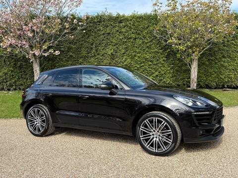 Porsche Macan 2.0T SUV 5dr Petrol PDK 4WD Euro 6 (s/s) (252 ps) - U10004057