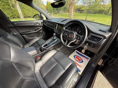 Porsche Macan 2.0T SUV 5dr Petrol PDK 4WD Euro 6 (s/s) (252 ps) - U10004057