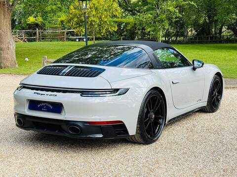 Porsche 911 3.0T 992 4 GTS Targa PDK 4WD Euro 6 (s/s) 2dr - U10004062
