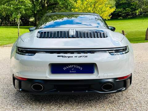 Porsche 911 3.0T 992 4 GTS Targa PDK 4WD Euro 6 (s/s) 2dr - U10004062