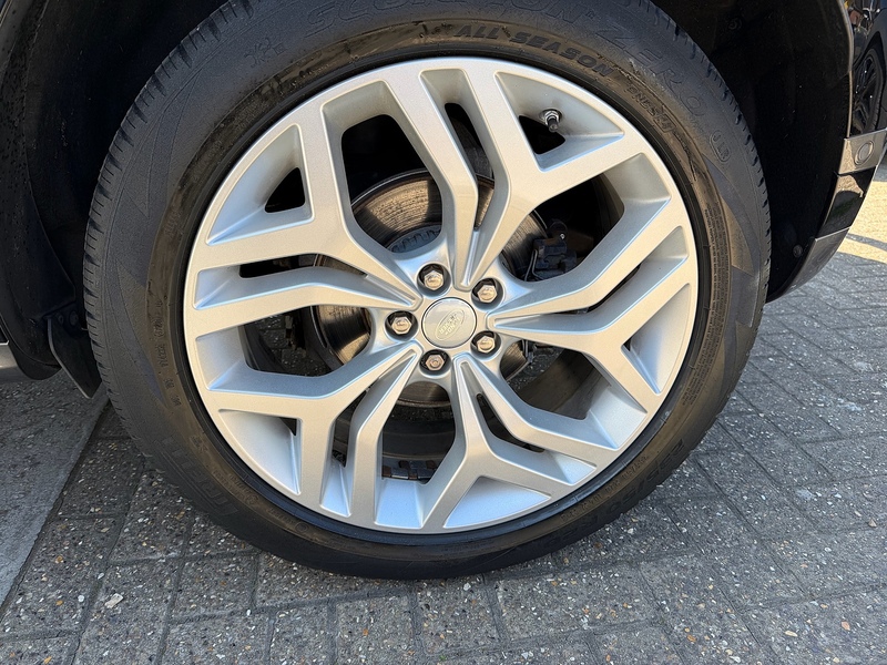 Land Rover Range Rover Evoque 2.0 D180 R-Dynamic SE SUV 5dr Diesel Auto 4WD Euro 6 (s/s) (180 ps) - U10004070