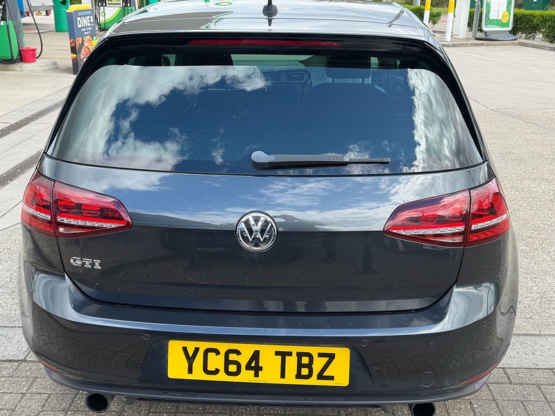 Volkswagen Golf 2.0 TSI BlueMotion Tech GTI Launch Hatchback 3dr Petrol Manual Euro 6 (s/s) (220 ps) - U10004071